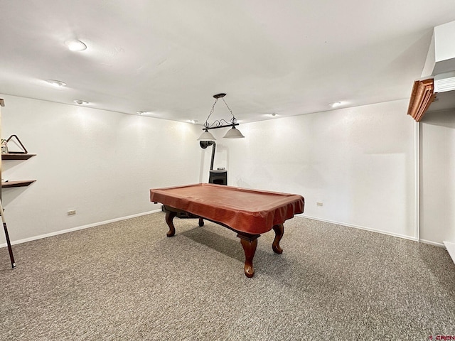 recreation room with carpet and billiards