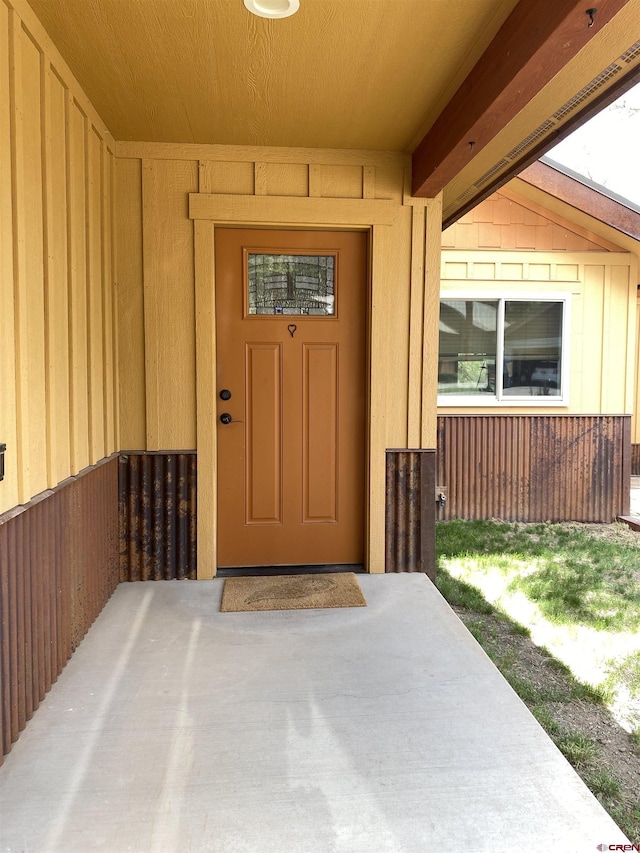 view of entrance to property