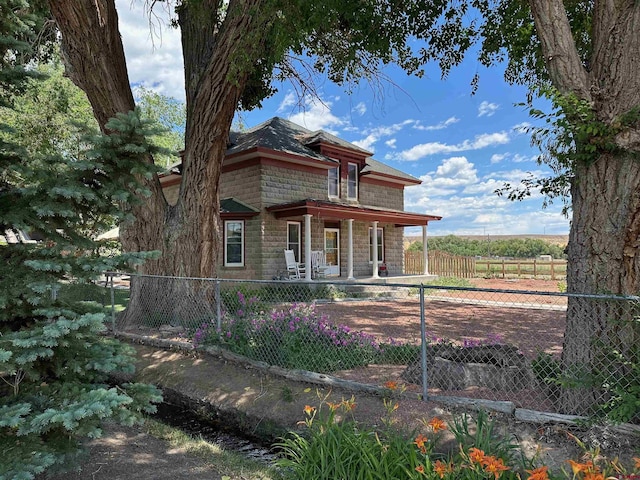 view of front of home with covered porch