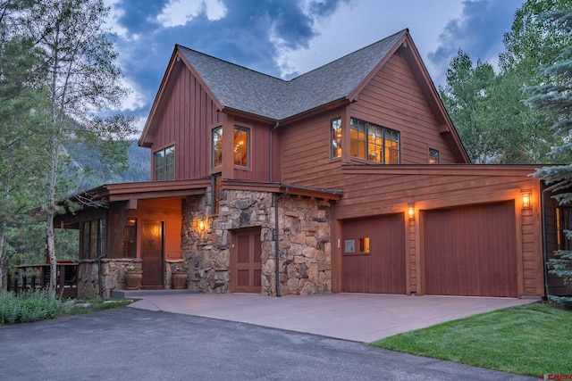 view of front of house featuring a garage