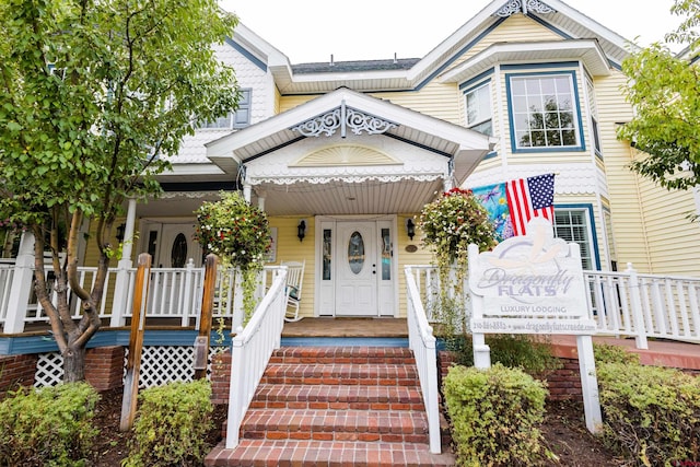 view of front of home with covered porch