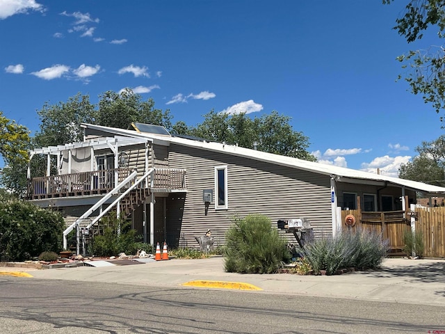 view of front of house featuring a pergola