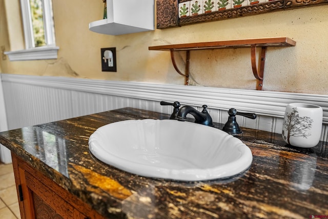 interior details featuring sink