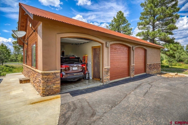 387 Bristlecone Dr, Pagosa Springs, CO 81147 - garage with driveway