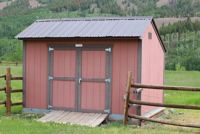 view of outdoor structure