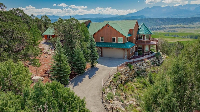 bird's eye view featuring a mountain view