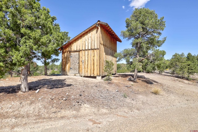 view of outbuilding