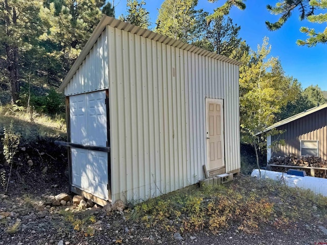 view of outdoor structure