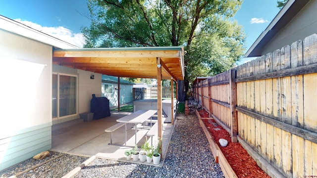 view of yard with a patio area