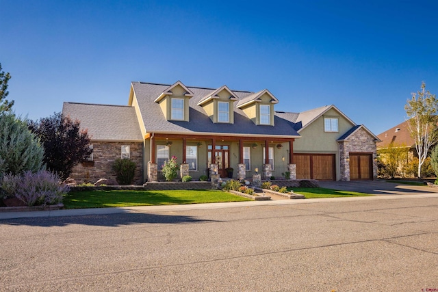 view of front of home with a front lawn and covered porch