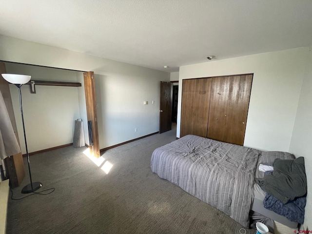 bedroom with carpet flooring