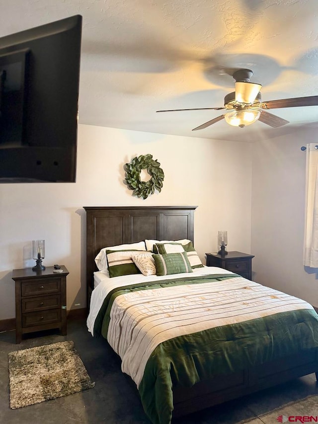 bedroom featuring ceiling fan