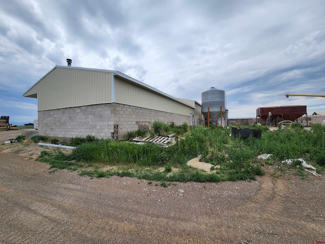 view of property exterior