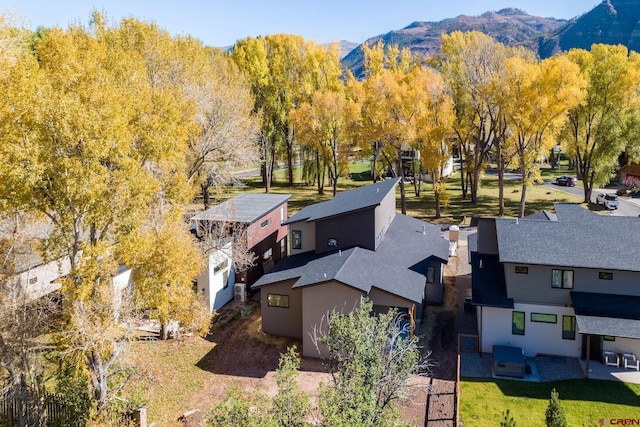 bird's eye view featuring a mountain view