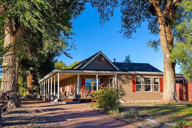 view of front of home featuring a porch