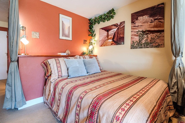 bedroom with carpet flooring