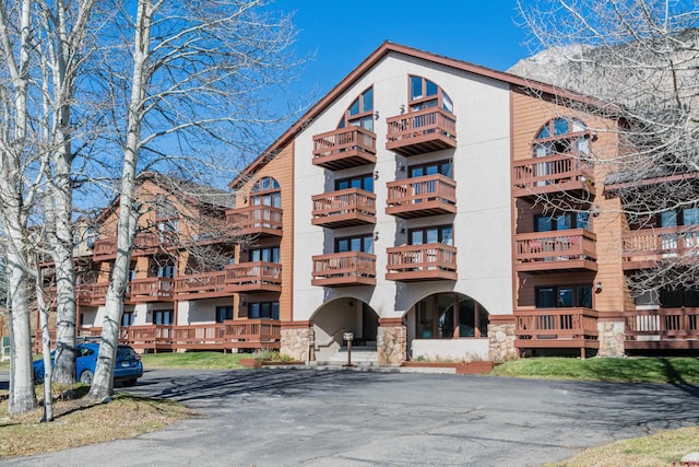 350 Country Club Dr Unit 116A, Crested Butte, CO 81224 - view of apartment building / complex