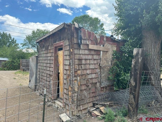 view of outbuilding