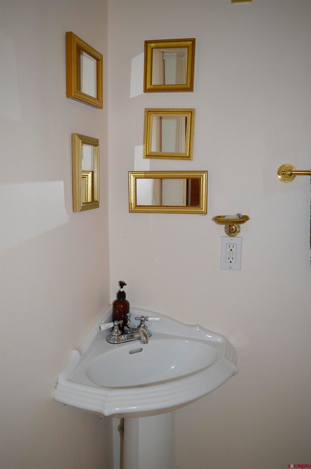 bathroom with sink