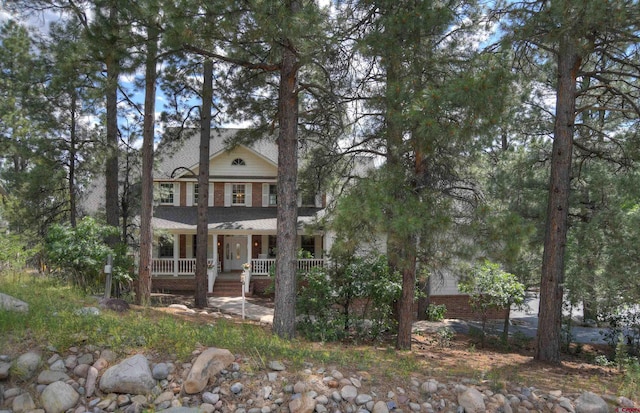 view of front of house featuring a porch