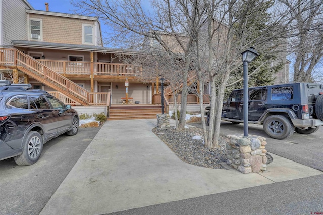 view of front of property with a porch