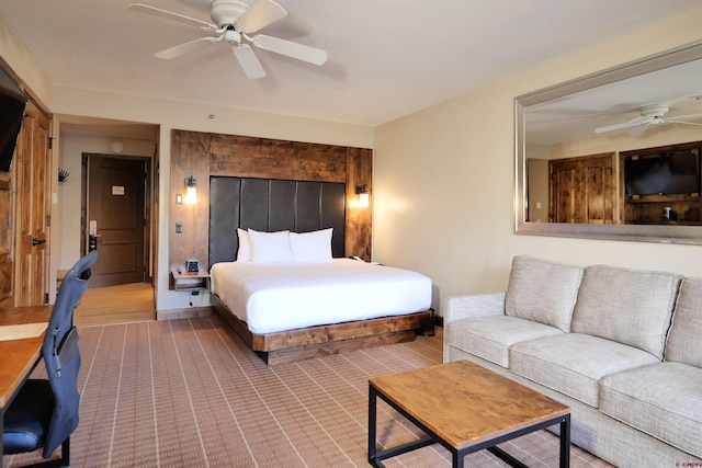 bedroom with ceiling fan