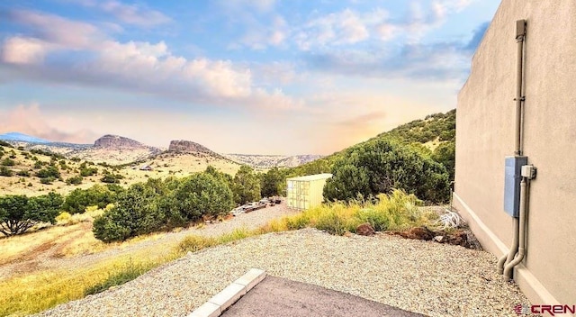 property view of mountains