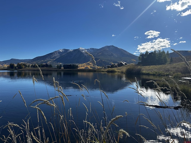 view of water feature featuring a mountain view