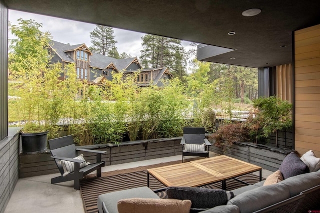 balcony featuring outdoor lounge area and a patio area