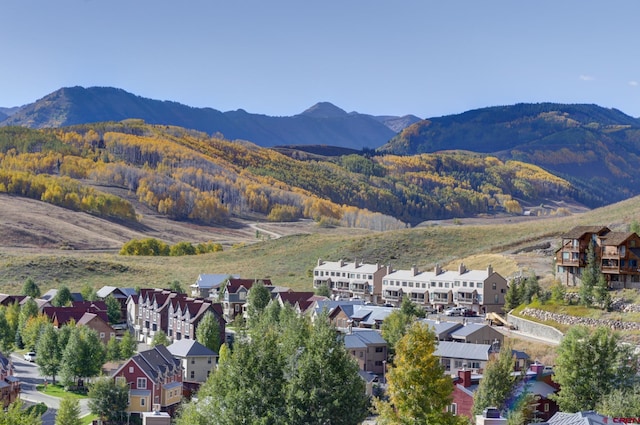 drone / aerial view with a mountain view