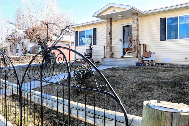 view of front of property