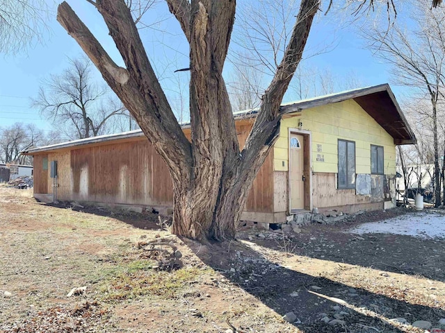 view of home's exterior