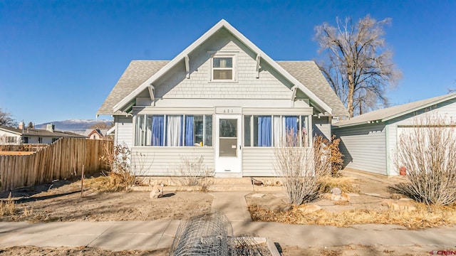 view of front of property