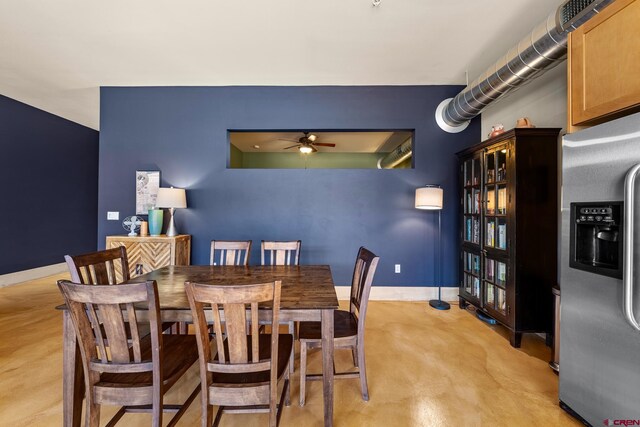 dining room with ceiling fan