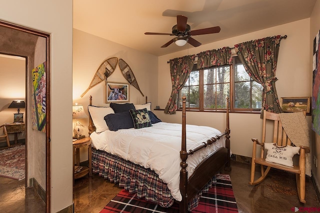 bedroom featuring ceiling fan