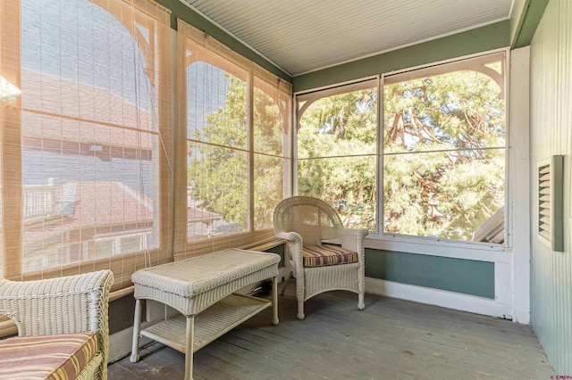 view of sunroom / solarium