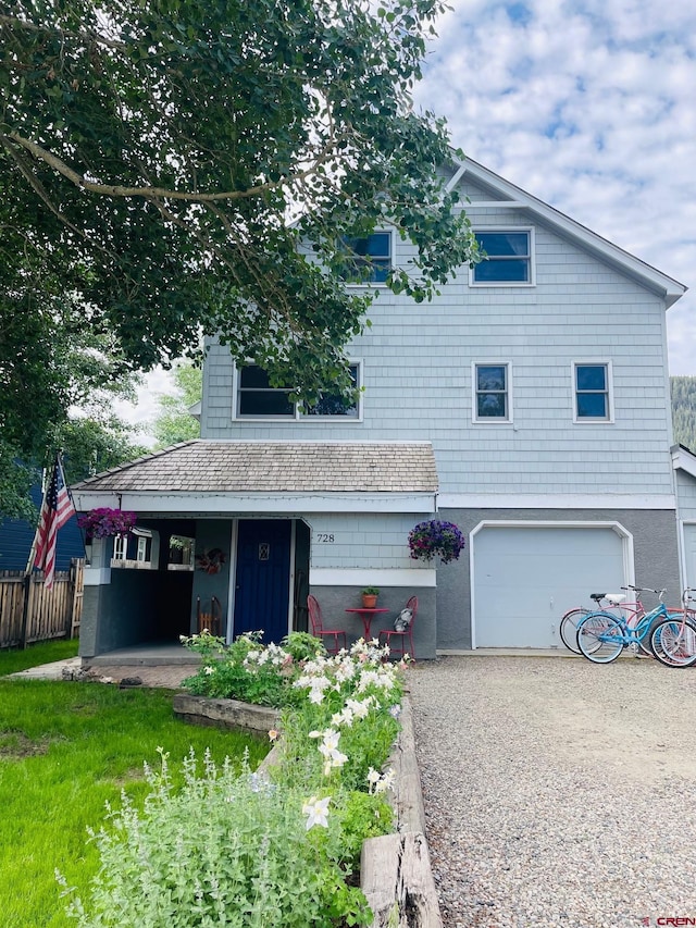 view of front of property featuring a garage