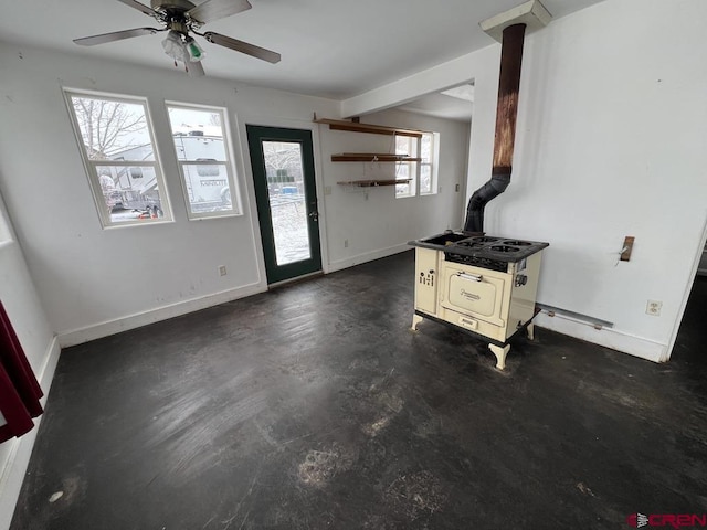 foyer entrance with ceiling fan