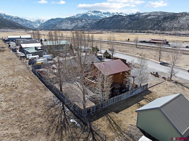 bird's eye view with a mountain view