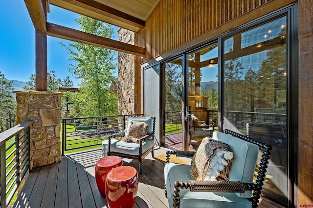 sunroom / solarium with a healthy amount of sunlight