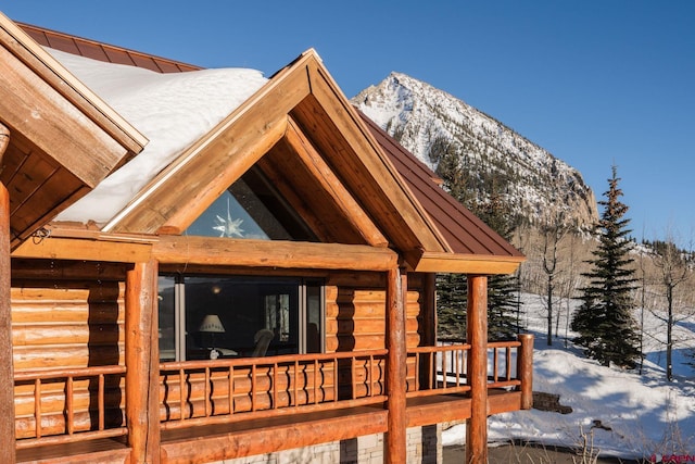 exterior space with a mountain view