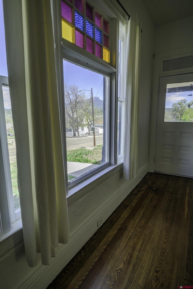 1003 San Juan St, Trinidad, CO 81082 - detailed view of wood finished floors