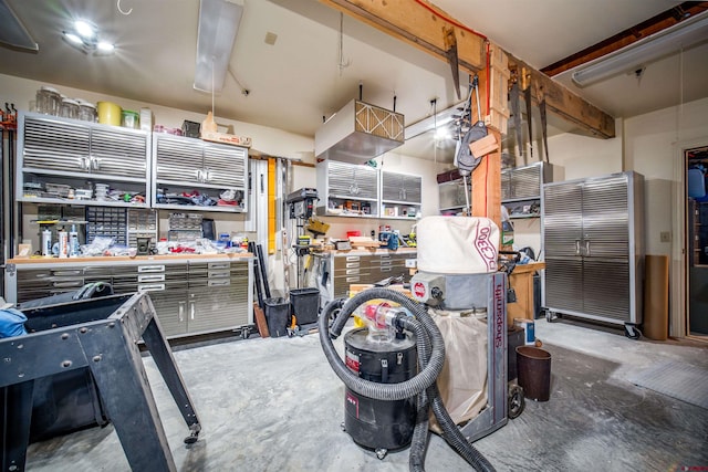1215 Beaver Creek Dr, Bayfield, CO 81122 - interior space with a workshop area
