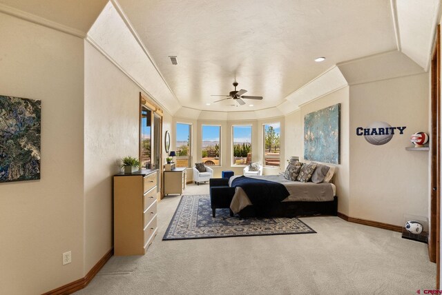 714 Washington Ct, Grand Junction, CO 81507 - bedroom featuring light carpet, baseboards, access to exterior, recessed lighting, and a ceiling fan