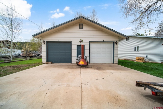 view of detached garage