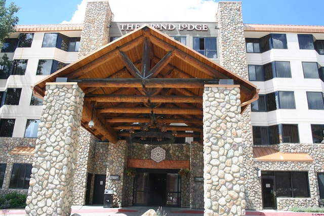 view of building exterior