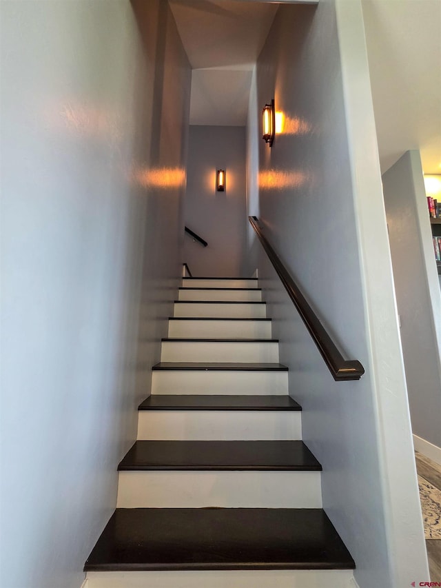 1771 Trappers Ct, Delta, CO 81416 - view of staircase