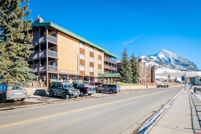 35 Emmons Rd Unit 11, Mount Crested Butte, CO 81225 - view of property featuring a mountain view