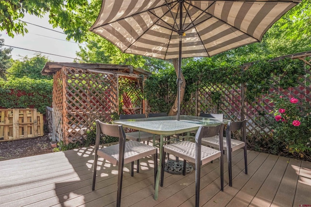 1615 Maple Ct, Grand Junction, CO 81505 - deck with outdoor dining area