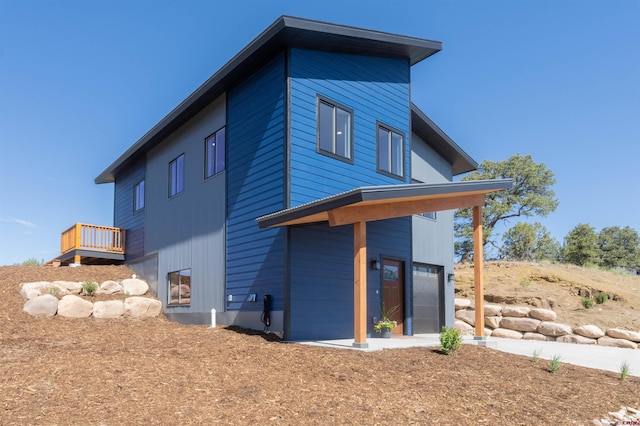 7 Yarrow Ct, Durango, CO 81301 - back of property featuring a wooden deck